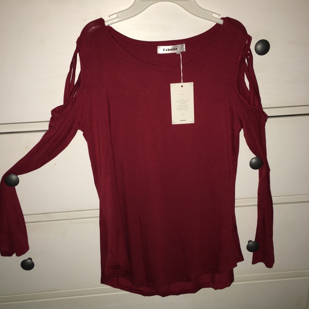 Long sleeve open shoulder shirt